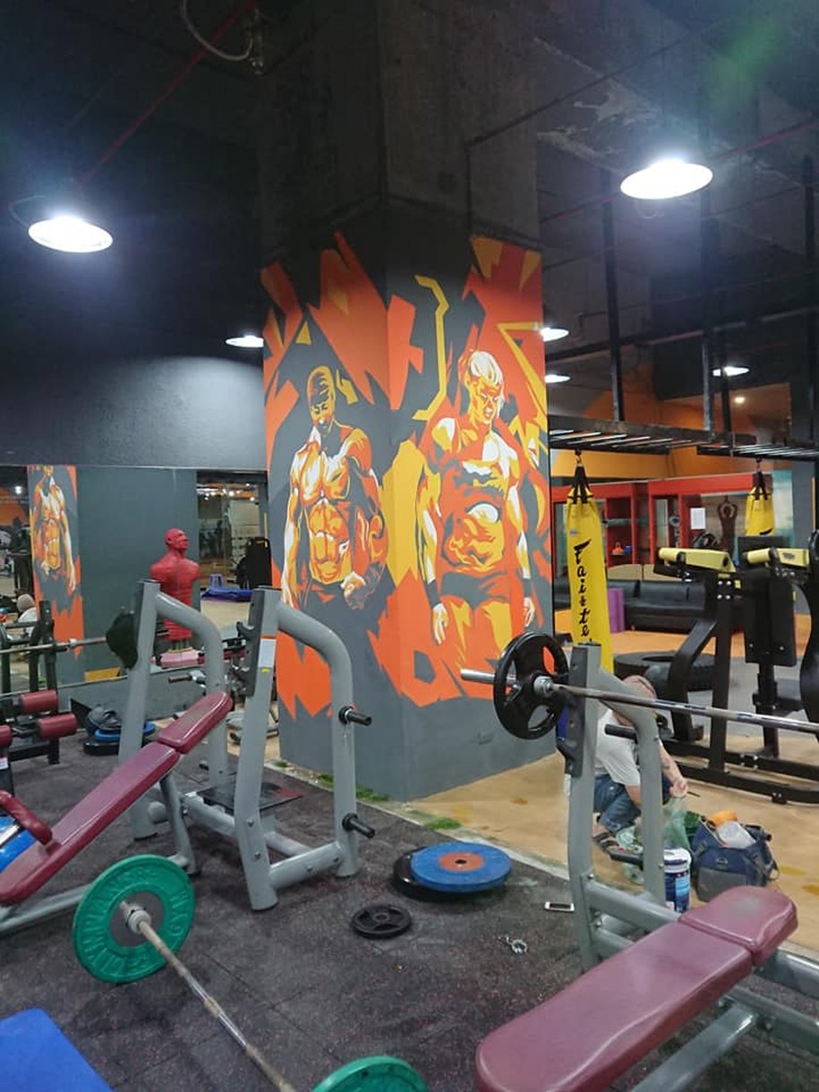 Vẽ Tranh Tường Phòng Gym Đẹp: +30 Mẫu Xu Hướng 2026 & Báo Giá Chi Tiết 30 Phòng gym với phong cách mạnh mẽ, cá tính như boxing, crossfit, MMA... sẽ rất phù hợp với những bức tranh tường đậm chất thể thao