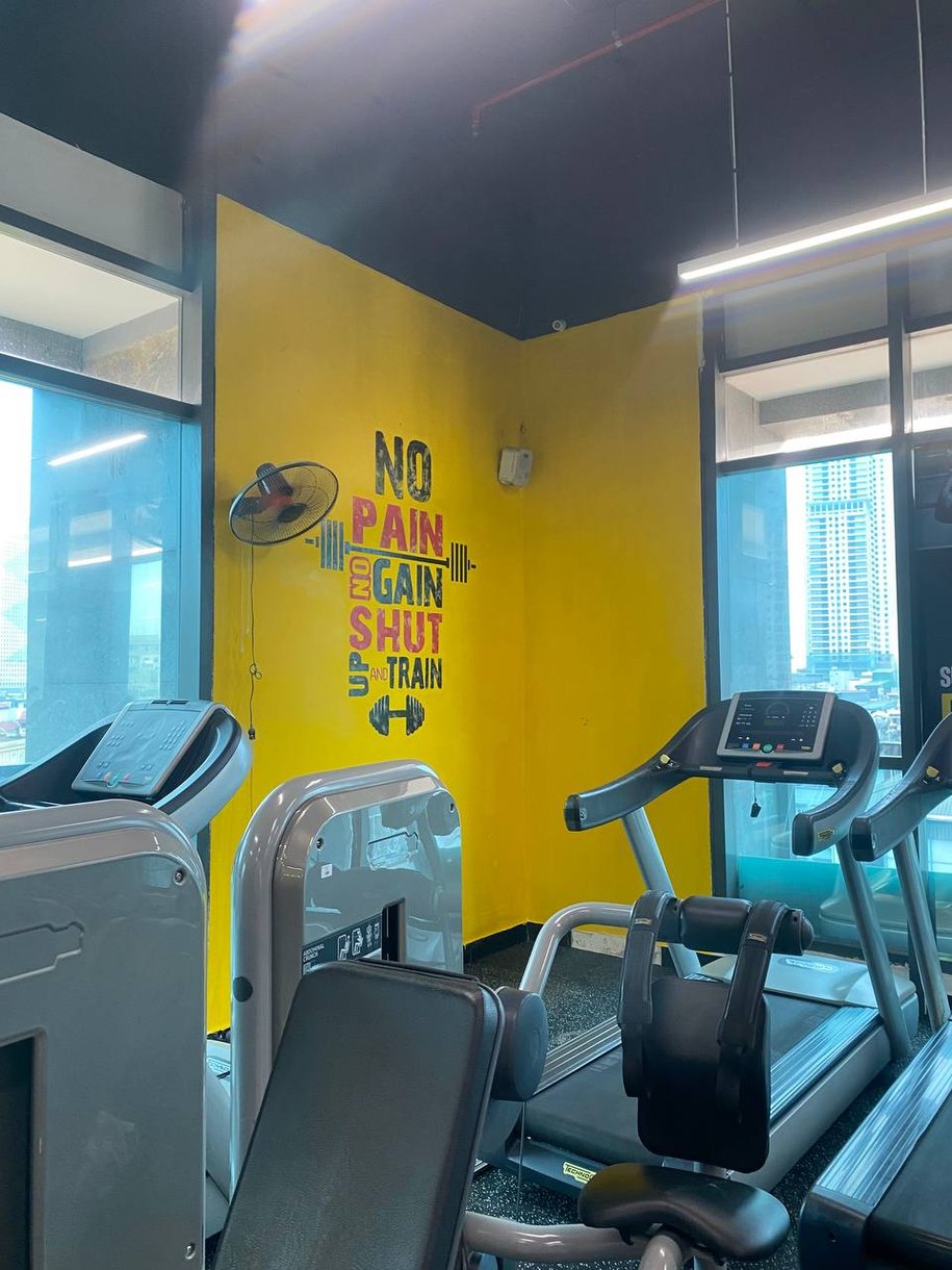 Một số mẫu tranh tường phòng Gym